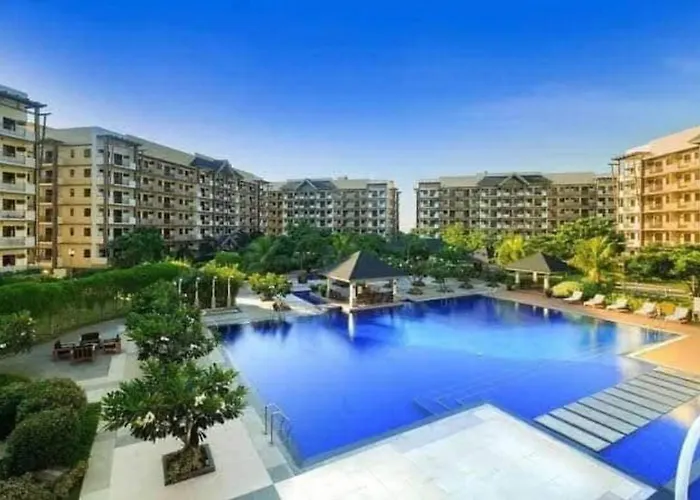 Arista Place 2 Bedroom Near Airport