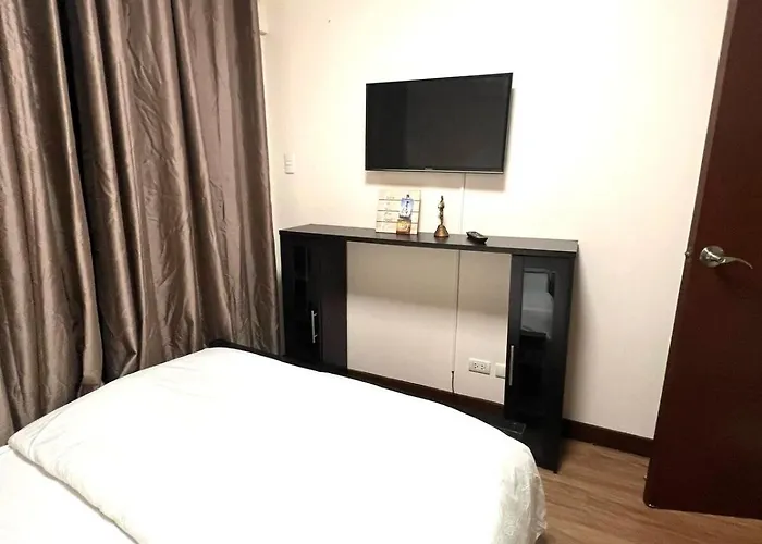 Arista Place 2 Bedroom Near Airport Manila